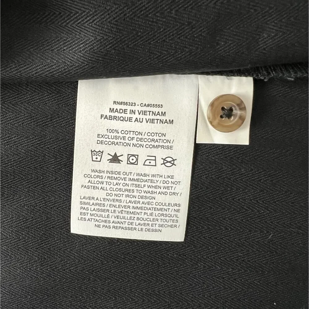 Nike Air Jordan Essential Statement Button Down Black Men’s Small FV7446 010 NWT